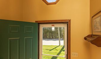 206 Fairview Ave, Auburn, ME 04210