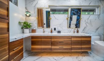 427 Akoakoa Pl, Kailua, HI 96734