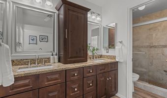 5759 W DRAKE Ct, Chandler, AZ 85226