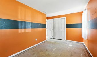 704 S Dewey St, Auburn, IN 46706