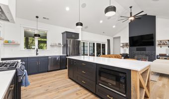 122 Elliott Rd, Aydlett, NC 27916