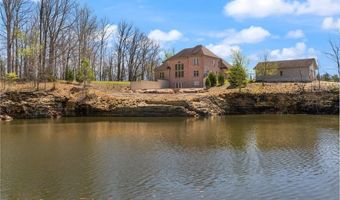 2697 N Bass Ln, Austin, IN 47102