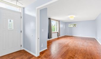 107 W Walnut St, Anna, OH 45302