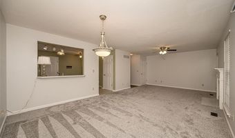 308 Kehrs Mill Bend Ct, Ballwin, MO 63011