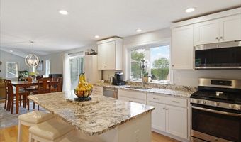 585 Chestnut St, Ashland, MA 01721