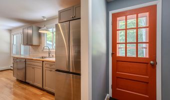 107 Colbrook Dr, Arlington, VT 05250