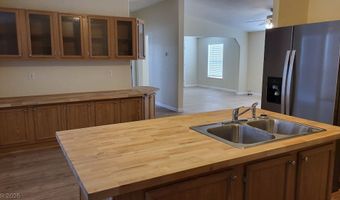 9568 Great Lakes Dr, Cal Nev Ari, NV 89039