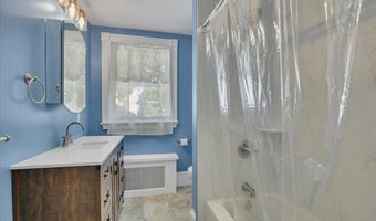 35 Broadview St, Bristol, CT 06010