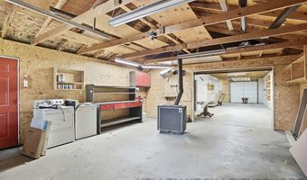 3342 Dumont Lake Dr, Allegan, MI 49010