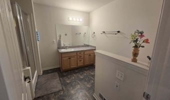1141 Freesia Ct, Ann Arbor, MI 48105