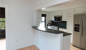 42 Marlborough St, East Greenwich, RI 02818