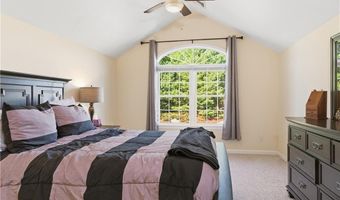 40 Old Louisquisset Pike 801, North Smithfield, RI 02896