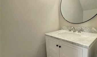 3176 Shadow Walk Ln, Tucker, GA 30084