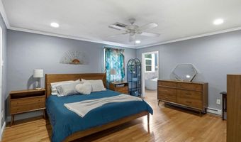 11 Wendover Way, Bedford, NH 03110