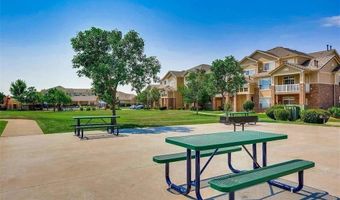 5726 N Genoa Way 301, Aurora, CO 80019