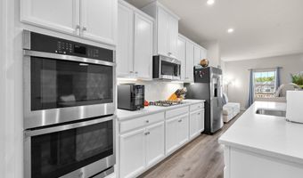 323 SOUTHWIND Dr, Accokeek, MD 20607