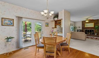 403 Arbor Glen Dr, Ballwin, MO 63021
