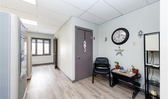 144 S Main St, Brooklyn, CT 06234