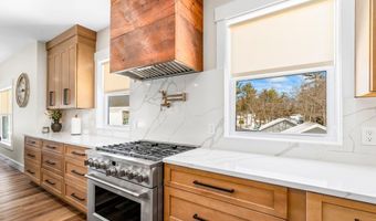 70 Sunset Dr, Belmont, NH 03220