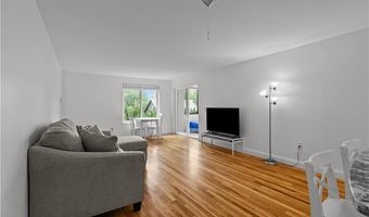 401 Bellevue Ave 214, Newport, RI 02840
