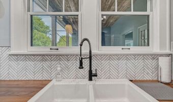 115 Milledge Hts, Athens, GA 30606