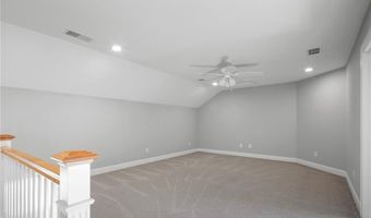 5 Thelma Ln 5, Middletown, RI 02842