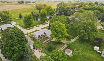 712 Adair St, Adair, IA 50002