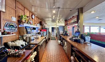 925 CHETCO Ave, Brookings, OR 97415