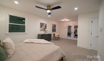 4901 Pine Ridge Rd, Charlotte, NC 28226