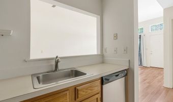 44 Spruce Ct, Bedminster, NJ 07921