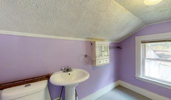 403 Summer St, Auburn, ME 04210