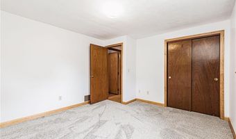 75 Hickory Dr, North Kingstown, RI 02852