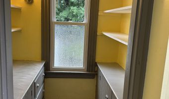 98 High St, Ansonia, CT 06401