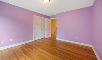 2 Ellsworth Pl, Avon, CT 06001