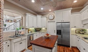 4704 Taldon Ln, Benton, LA 71006