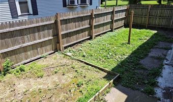 1525 Perryville Pl, Ashtabula, OH 44004