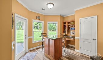 217 Falling Shoals Dr, Athens, GA 30605