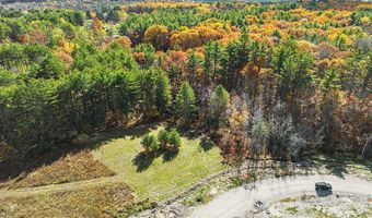 112 Fieldstone Dr, Augusta, ME 04330