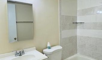 4957 AMERICANA Dr 106, Annandale, VA 22003