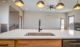 325 S Lakeview Way, Ashland, NE 68003