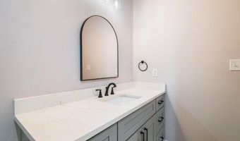 1038 N Linden Dr, Alcoa, TN 37701