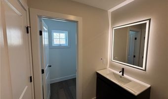 21 Two Rod Rd, Alden, NY 14004