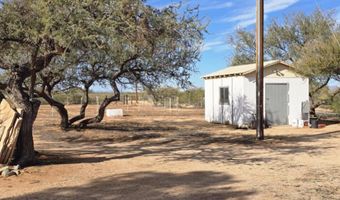 1144 S Hammers Rd, Bowie, AZ 85605
