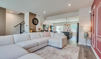 220 Anchor Way, Aberdeen, NJ 07721