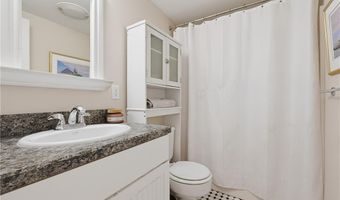 213 Seaside Dr, Jamestown, RI 02835