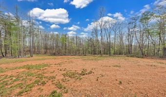9900 Stonewall Rd, Appomattox, VA 24522