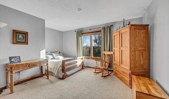 6 Lyndenwood Dr, Brookfield, CT 06804