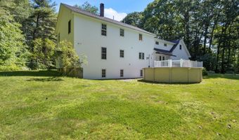 352 Log Cabin Rd, Arundel, ME 04046