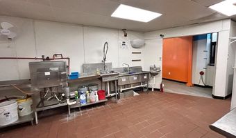 1613 W Broadway, Andrews, TX 79714