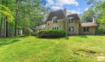 300 Country View Dr, Warwick, RI 02886